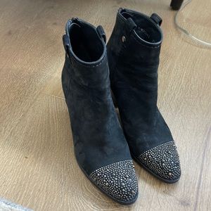 Studded toe zip up ankle booties 3 inch heels super comfortable!!
